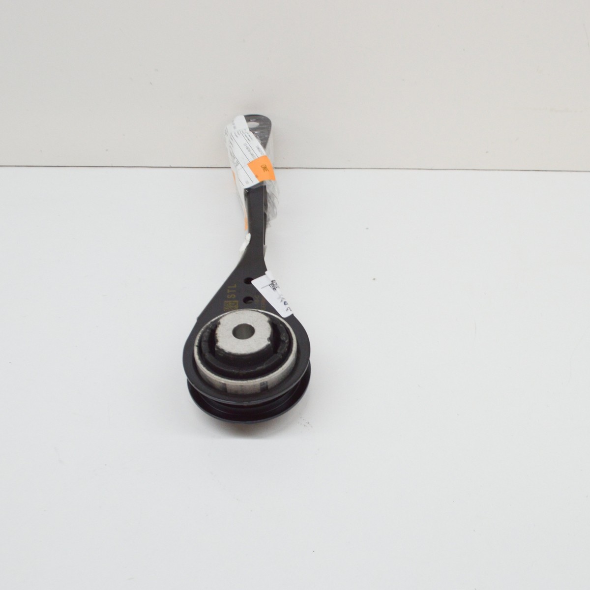 NEW BMW I8 I12 REAR AXLE ROLL-OVER STRUT WITH RUBBER MOUNT