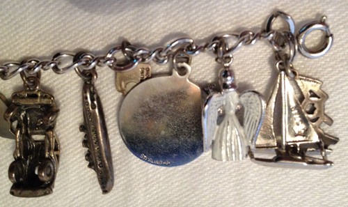Vintage Sterling Silver Charm Bracelet - 14 Sterling Charms - Picture 6 of 12
