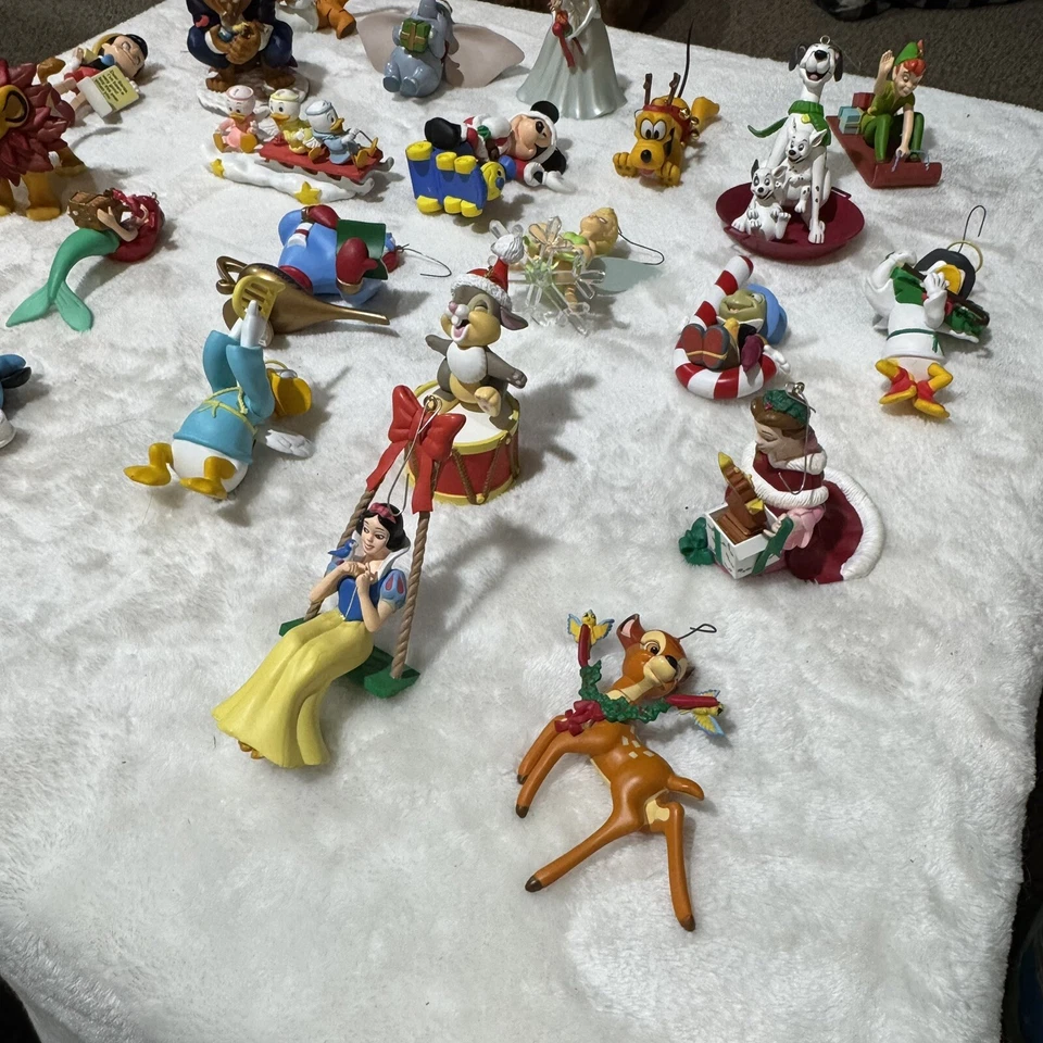 Colección de Adornos Mágicos de Navidad Personaje Disney Groiler Vintage 23 Bambi Foto 2 de 4
