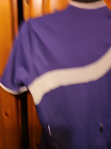 Ladies Altura cycling top size 12 Purple White short sleeves Zip Pocket VGC - Picture 9 of 16