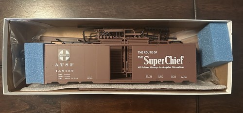 Coche de caja Bowser #43145 escala HO 40' ATSF Santa Fe Super Chief Slogan Road #140777 | Zustand: New