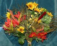 BEAUTIFUL LARGE FLORAL BUNDLE THANKSGIVING Floral Arrangements, Crafts