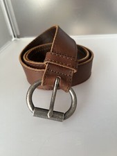 Women  s Medium GAP Brown Cow Hide Belt Oval Silvertone Buckle 32.5  -36  Waist
