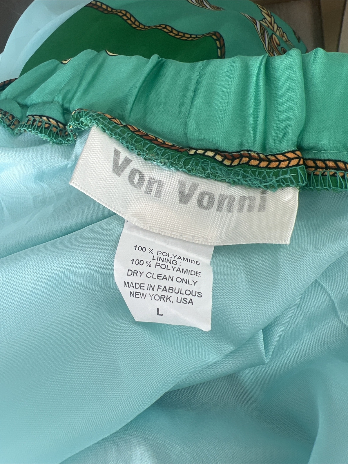 Gorgeous VON VONNI Maxi Skirt Long Green Skirt Printed Size Large