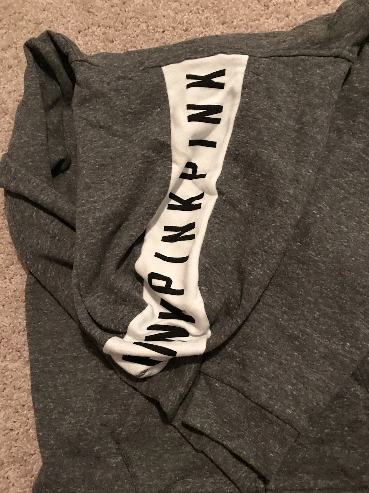 UNDERCOVER Felpa con cappuccio Victoria’s Secret Love rosa full zip media nuova con etichetta grigia