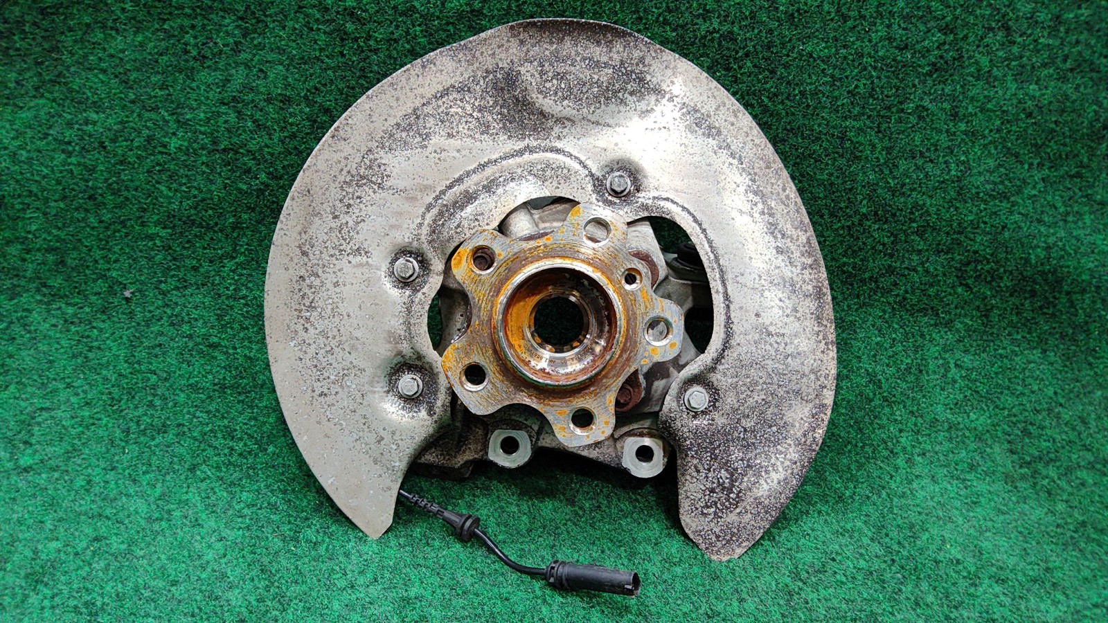 2019-2026 Bmw 330ix Left Rear Wheel Hub Knuckle 39k Mls Oem 33306898479