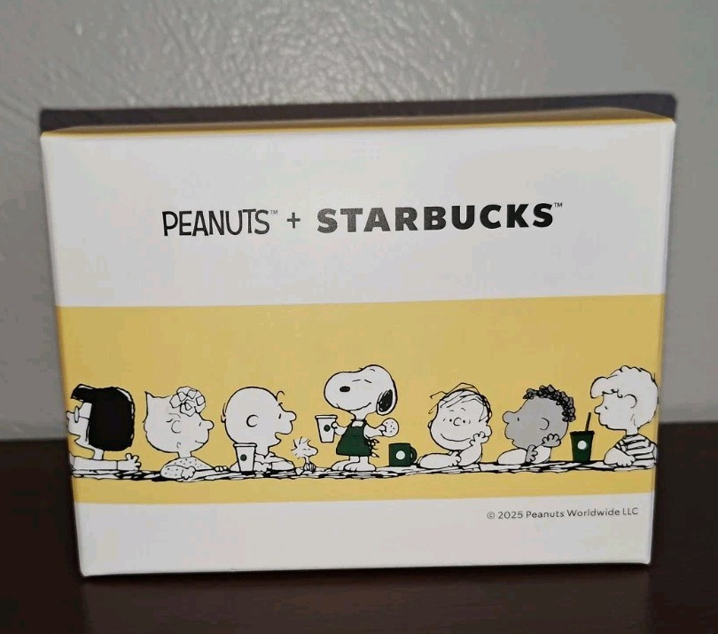 PEANUTS X STARBUCKS 2025 Friendship Ceramic Mug 14 oz - Snoopy