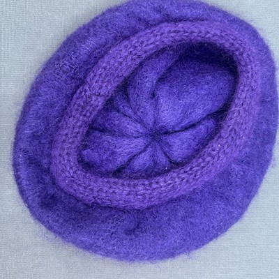 VTG Donegal Design Mohair Wool Beret Purple Fuzzy Pom  display picture 2