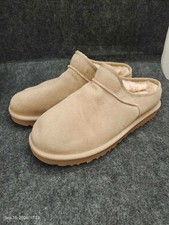 NWOB UGG Classic Slipper Women  s Size 10 Beige