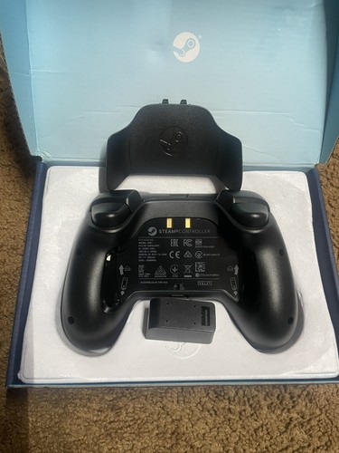 Valve Steam Controller (Model 1001) - Picture 2 of 2