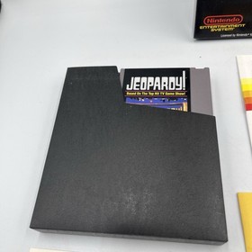 Jeopardy! Nintendo Entertainment System 1988 NES Complete w/Manual  Near Mint