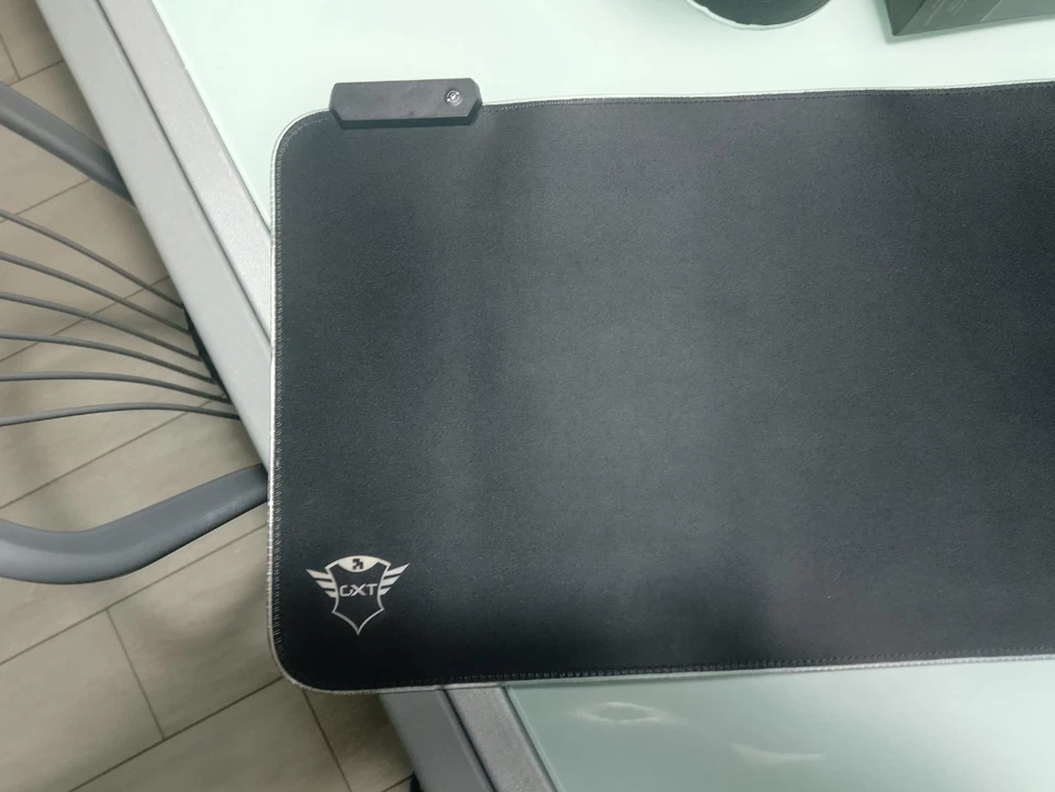 Trust Gaming GXT 764 Glide-Flex XXL Tappetino per Mouse RGB, Flessibile, Nero - Immagine 2 di 3