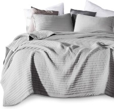 KASENTEX Quilt Set: Machine Washable, Ultra Soft, Lightweight, Stone-Washed Grey