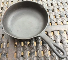 Vintage Birmingham Stove and Range (BSR) Red Mountain #5.A Cast Iron Skillet