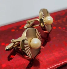 Vintage Gold Tone Cufflinks Round w/ Pearl Concave Hatch Marks Incised Sun Burst