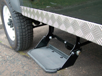 Land Rover Defender Standard einzelne klappbare Seitentritt Gummiprofil x2 STC7631