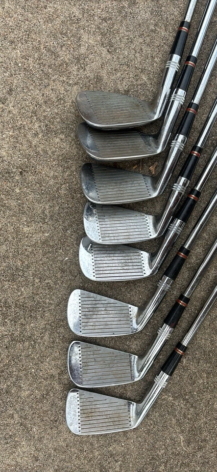 Wilson Staff Fluid Feel RH Iron Set (#2, #4-#9) | Regular Flex | NO PW - Image 4 of 4