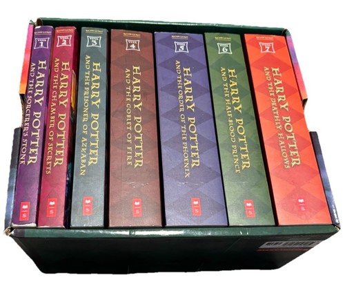 Harry Potter: Die komplette Serie Box Set Bände 1-7 Scholastic Taschenbuch Lesen - Bild 4 von 24