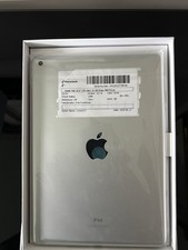 Apple iPad 10.2 7th Gen 32GB Silver Wi Fi Unlocked MW752/A Excellent condition