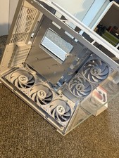 Lian Li O11 Dynamic White ATX Mid Tower Case w/ Tempered Glass Side Panel