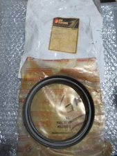 FP Diesel FP-8927749 Oil Seals For Detroit Diesel *New Old Stock* LOT OF 2