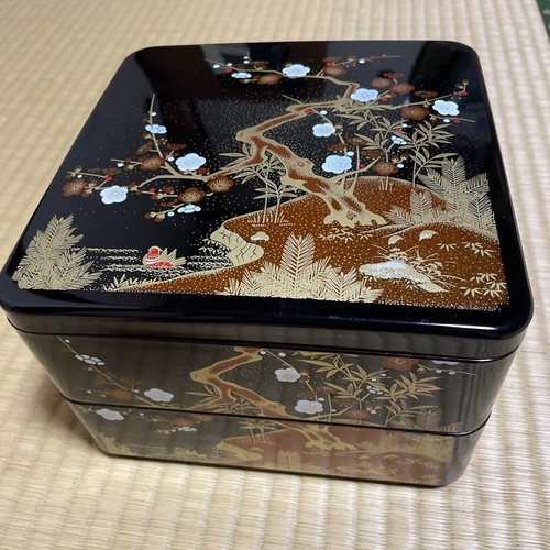 Jubako Bento Box Lacquer Palm Tree Flower Japanese Two-Tiered Black Craft