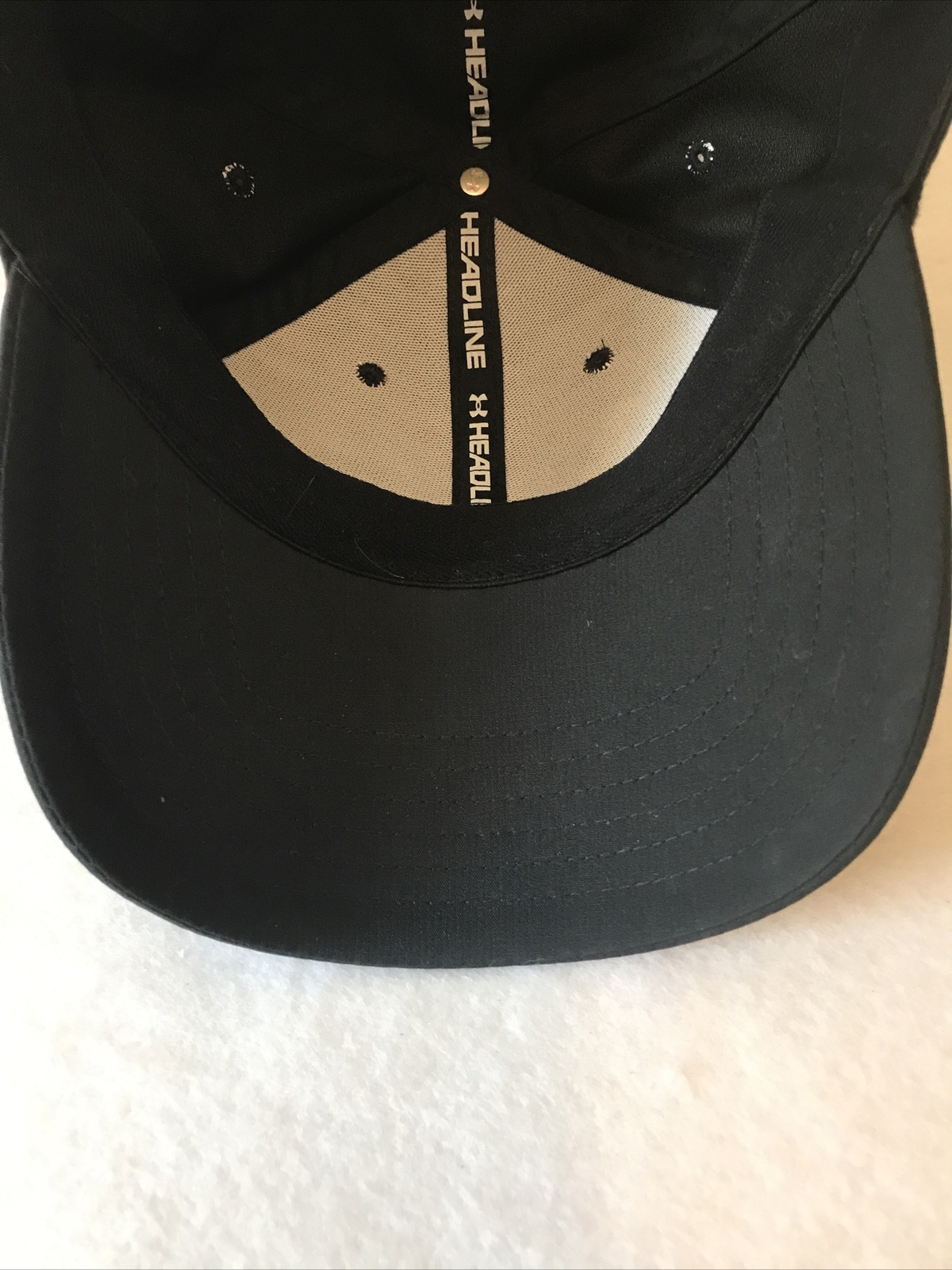 Under Armour Solid Black Hat-Headline-Size M/L - image 5
