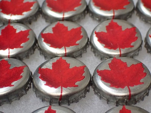 (130) Vintage Molson Breweries Of Canada Maple Leaf Beer Collectible Bottle Caps - Picture 8 of 8