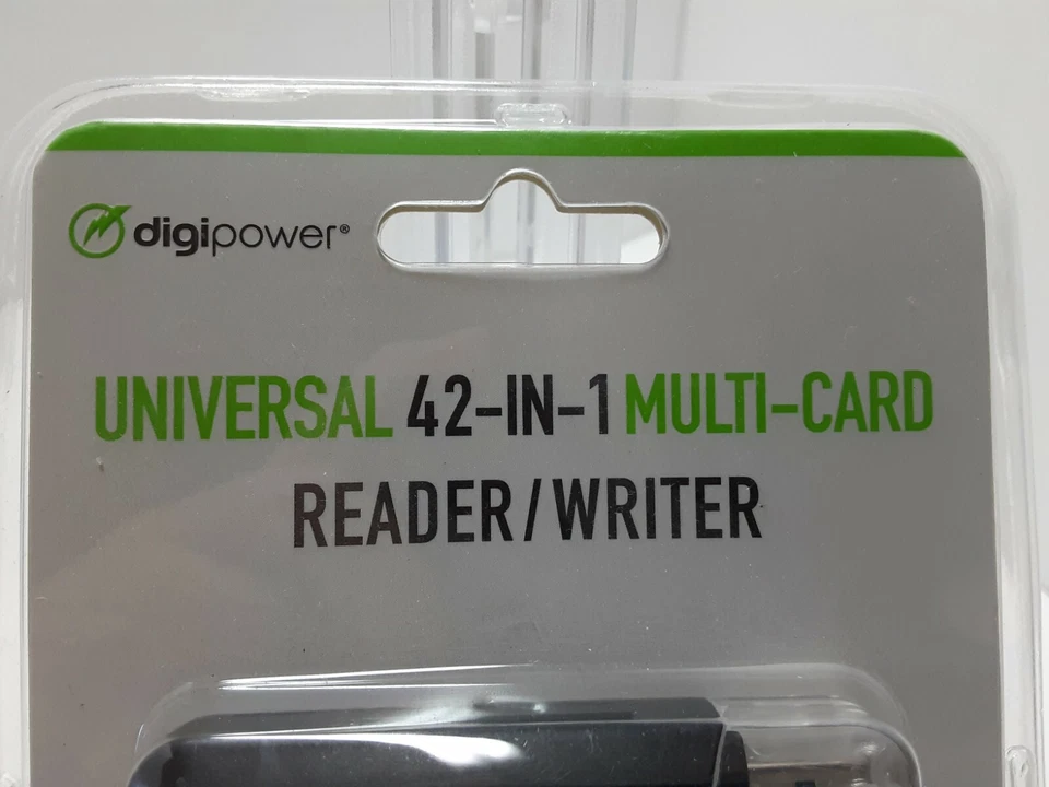New Digipower Universal 42-in-1 Multi-Card Reader / Writer USB-A 2.0 Port - Image 3 of 4