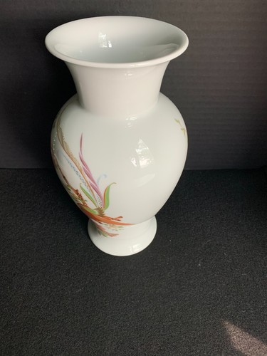 Kaiser AK West Germany Olivia Porcelain Vase 50 - Picture 2 of 9