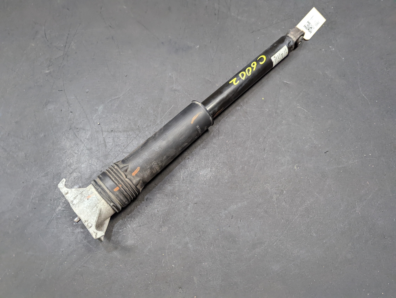 Rear Shock Absorber 2017 Chevrolet Cruze 39040201 13485955 2016 2018