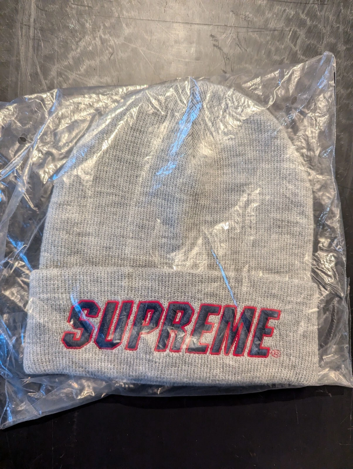 bonnet suprême rare 
