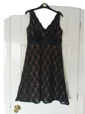WOMANS S.L.FASHIONS BLACK SLEEVELESS V NECK & BACK LACE FLARE DRESS SIZE 8