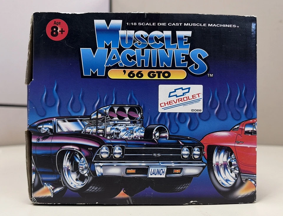 NIB Muscle Machines 1966 Pontiac GTO Diecast Orange Model Car 1/18 Scale  - Image 4 of 4