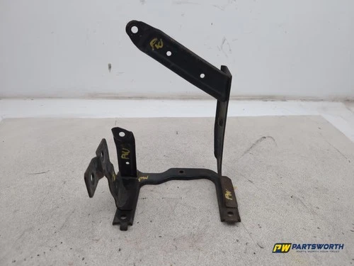 Support de pompe de direction assistée
