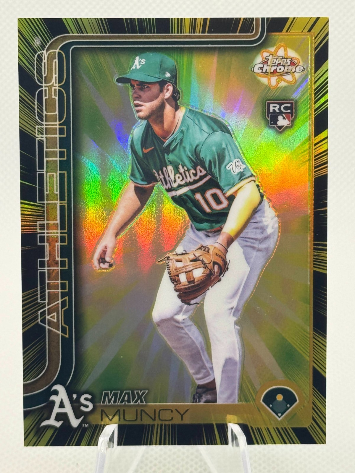 2025 Topps Chrome Update Radiating Rookie #RR-29 Max Muncy