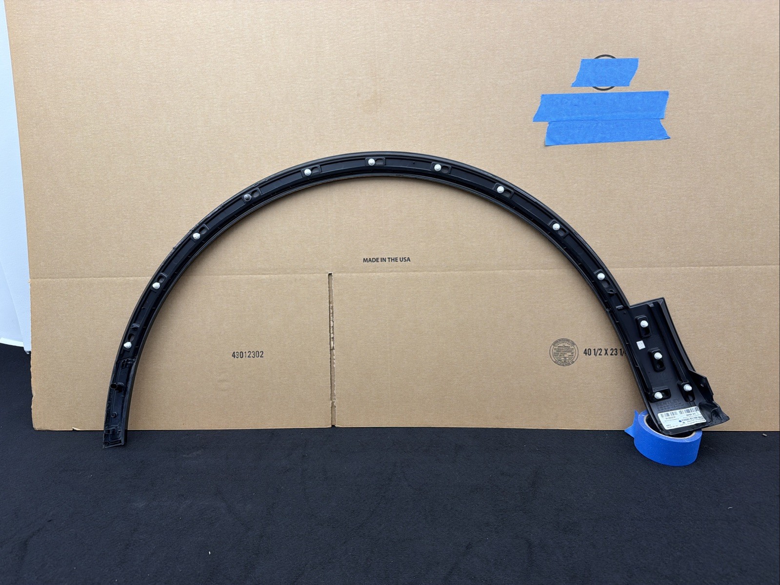 Bentley Bentayga 2016-2020 Right Fender P/N 36A853718