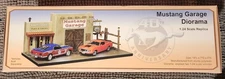 NAPA / CROWN PREMIUMS MUSTANG GARAGE DIORAMA 40th ANNIVERSARY EDITION 1/24
