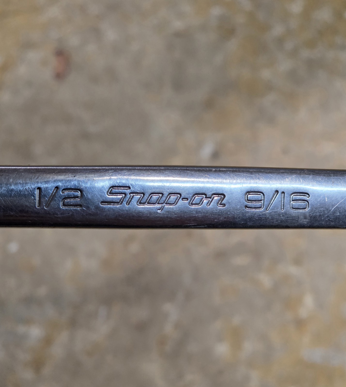 Snap-on SAE 1/2" - 9/16" Offset Box End Wrench 6pt XB1618SA