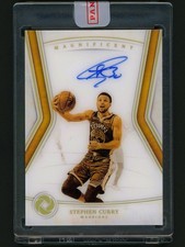 2018-19 Panini Opulence Stephen Curry Autograph On Card #17/25 Warriors