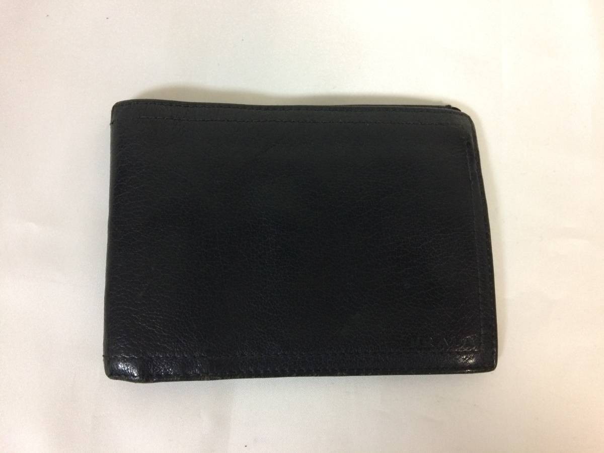 PRADA Genuine Leather Bi-Fold Wallet for Men in Classic Black