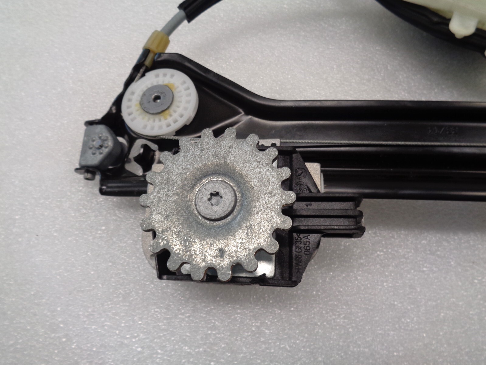 14-17 Maserati Ghibli Rear Right Passenger Window Regulator Motor OEM AK240215