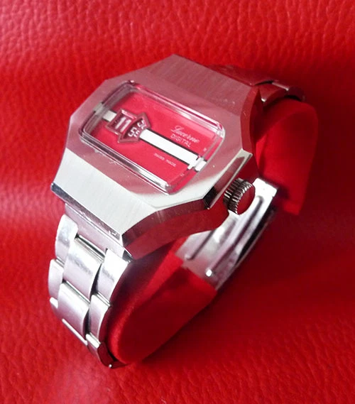 Montre Poignet pour Femme de Marque Lucerne A Réviser ou pour Pièces (9