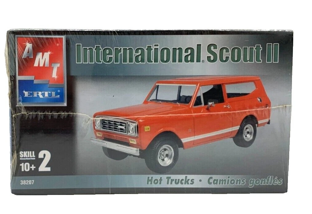 AMT Ertl Diecast & Toy 1:25 Scale