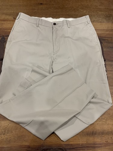 Orvis Men's Flat Front Khaki Pants 