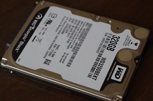 Western Digital Scorpio Black WD3200BEKT Festplatte 2.5" 320GB 7.200 rpm SATA II
