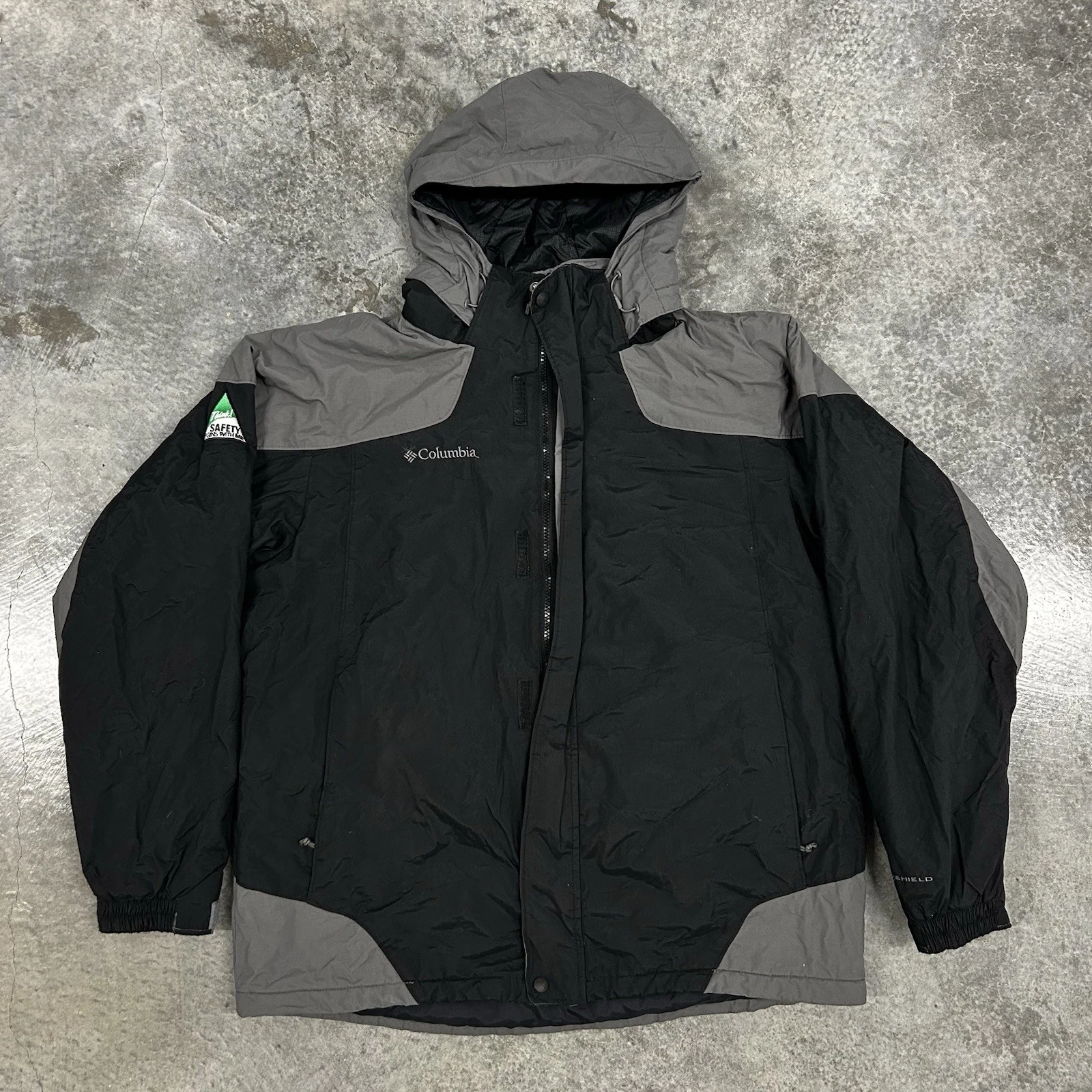 Columbia Sportswear Men’s Large Outdoor Jacket Coat Black Gray Waterproof Fabric