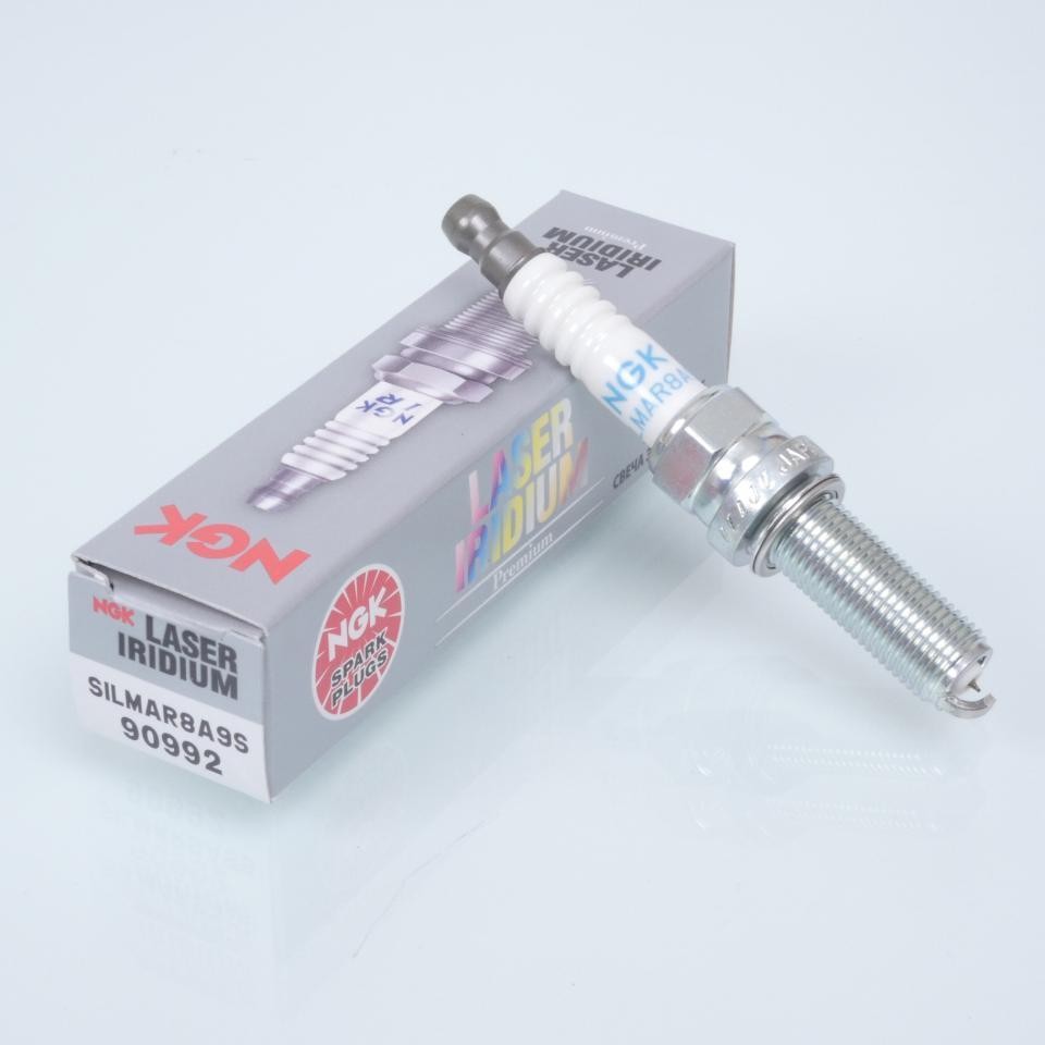 Bougie NGK SILMAR8A9S haute performance pour un démarrage stable de moto Honda