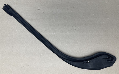 10-15 Lexus IS250C IS350C CONVERTIBLE TRUNK DECK LID SEAL CUSHION RH 67293-53010