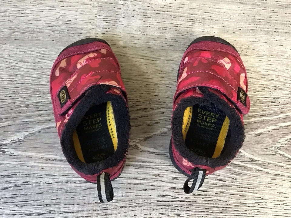 Keen Baby Toddler Sneakers Size 5 Girls Booties Slip On Shoes Crib Shoe 1025611 - Image 4 of 4